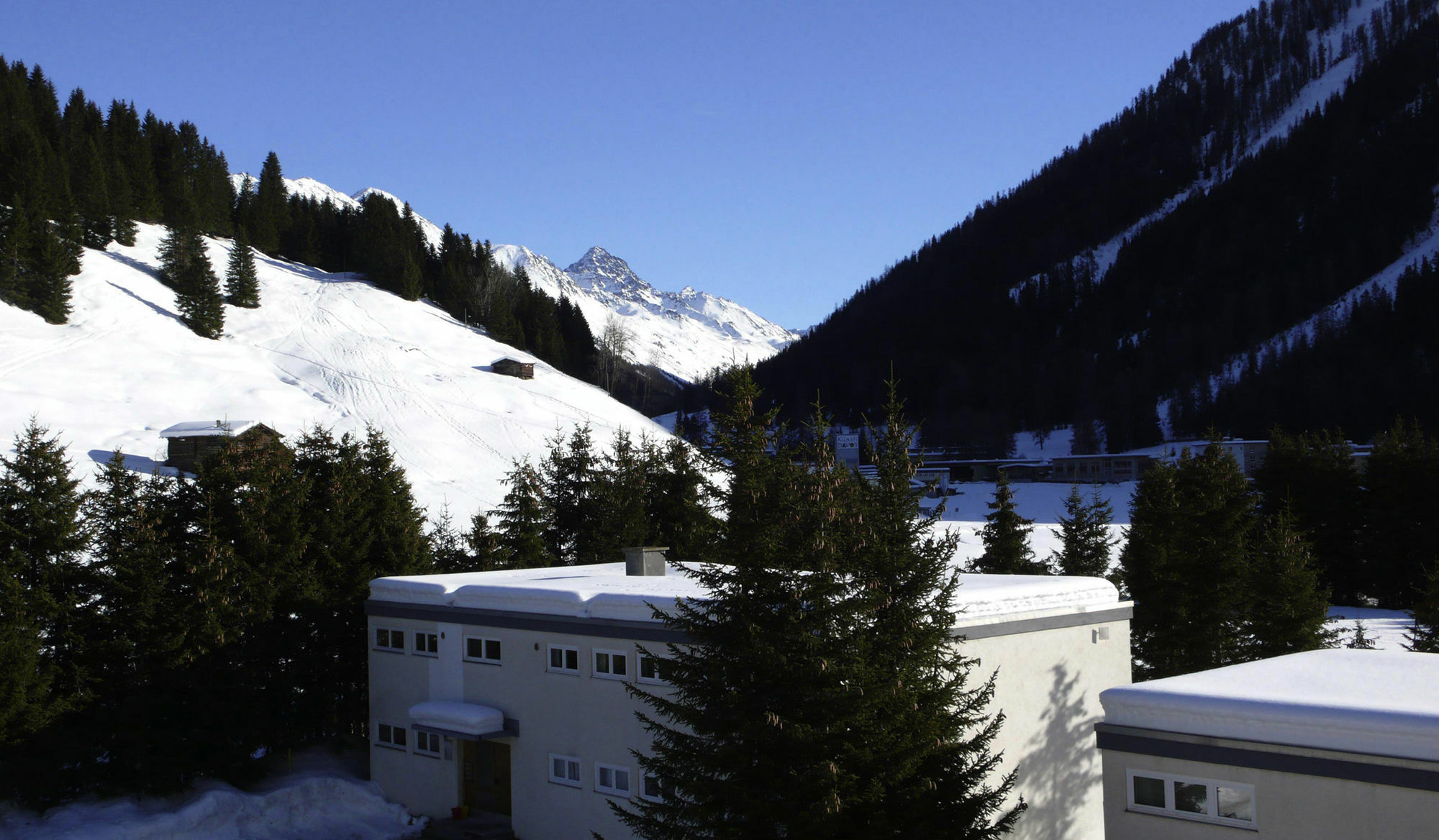 Private Holiday Homes By Solaria Davos Eksteriør bilde